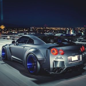 Meet your Posher, Corey